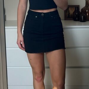MINI JEAN SKIRT (size: women’s small)